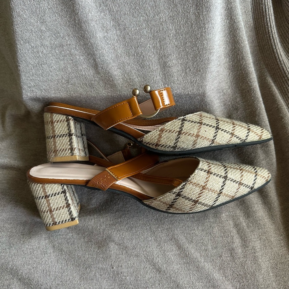 👠 Plaid Tweed Slingback Heels Block Heel Size 42 Tan Brown